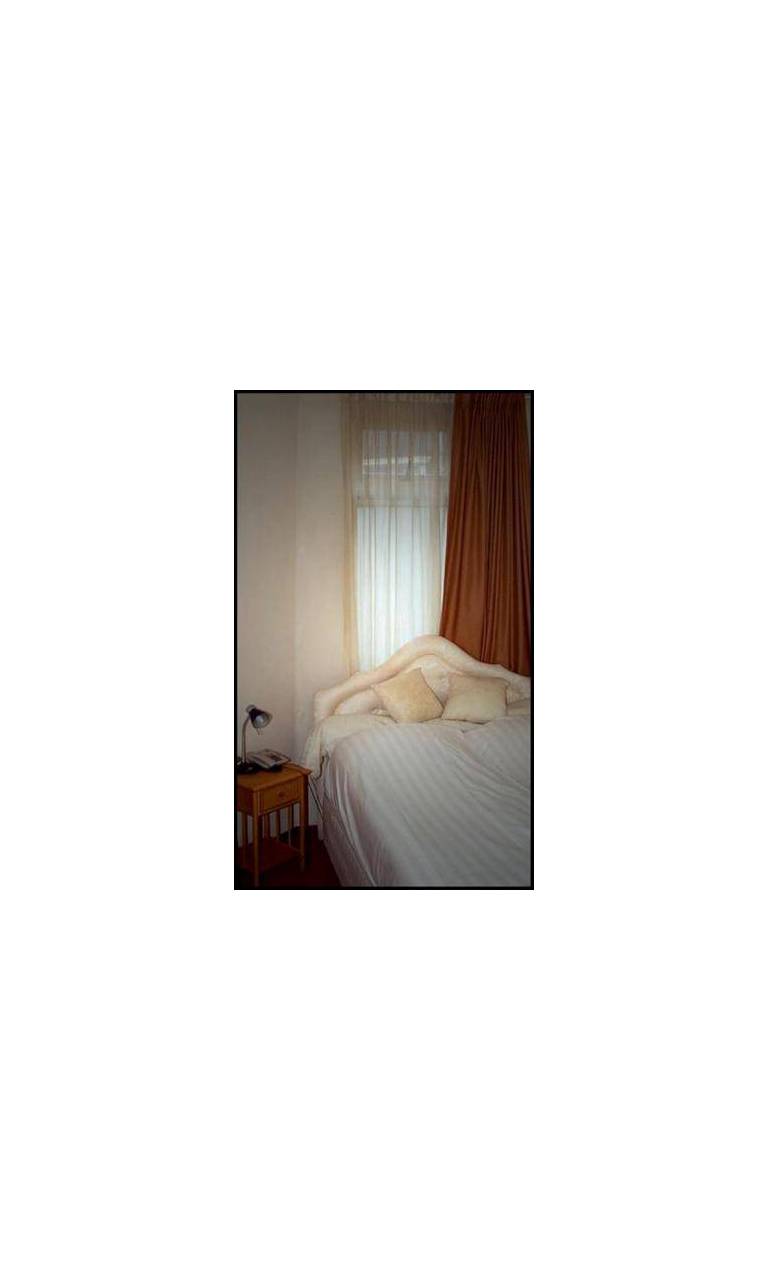 Budget Season Star Hotel 