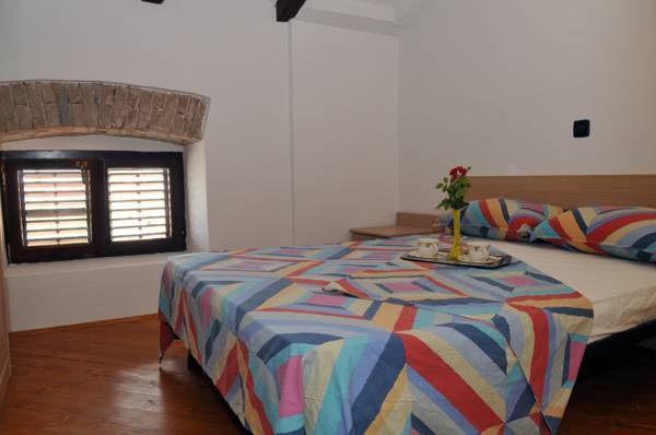 Old Town Pula Rooms & Apartments  3* Хорватия, Пула