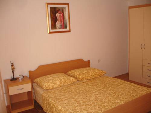 Peruzovic Rooms Apartments