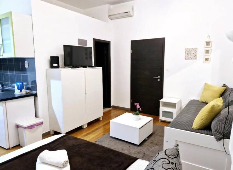 Beach City Pearls Apartments 