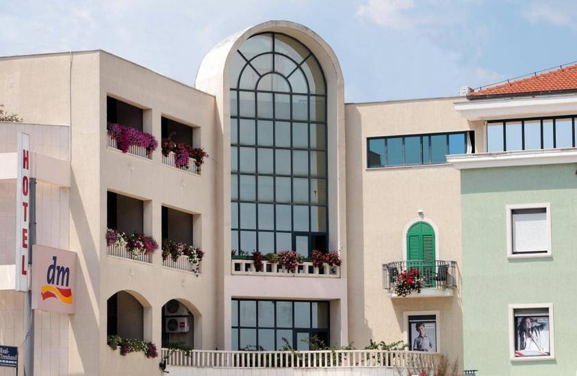 Aparthotel Bellevue Trogir  3* Хорватия, Трогир