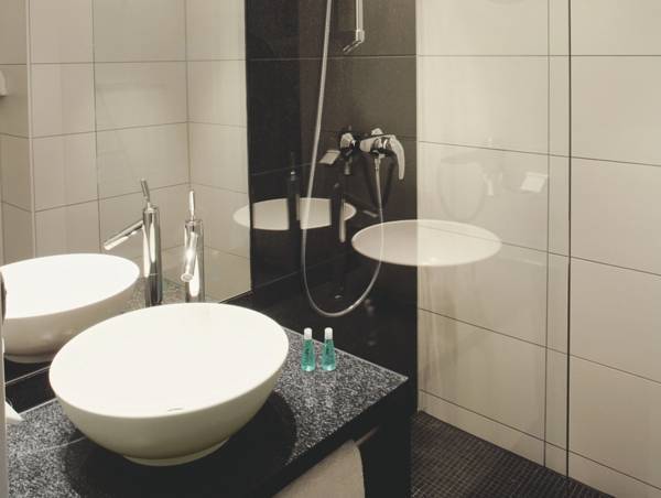 Motel One Wien-Westbahnhof 3* Австрия, Вена