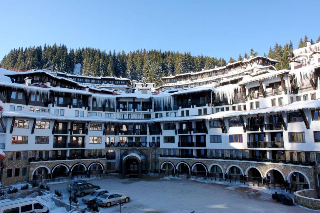 Grand Monastery Apartments