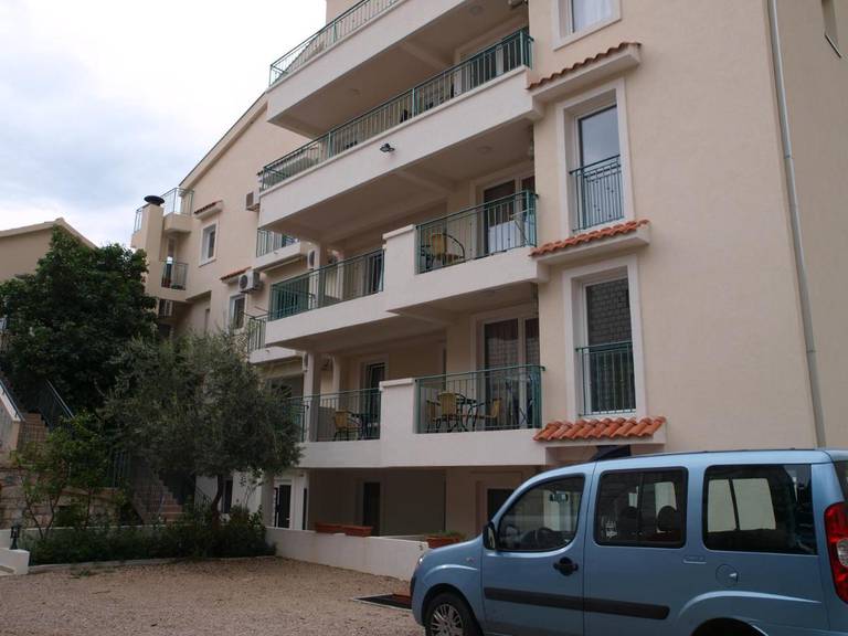 Apartments Obala Dragovic 