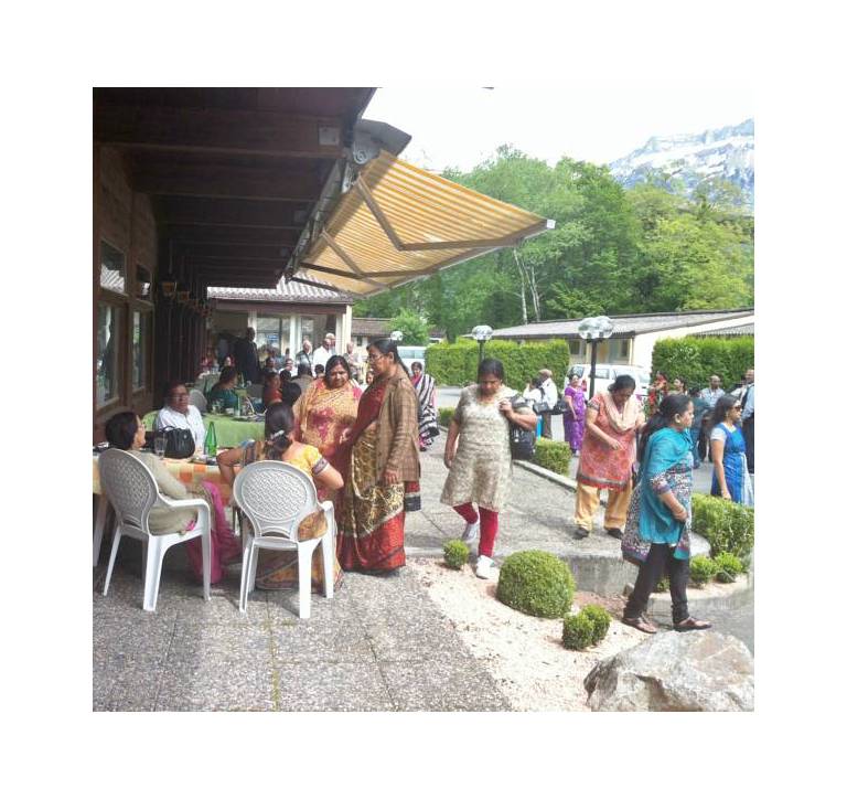 India Village Backpackers 