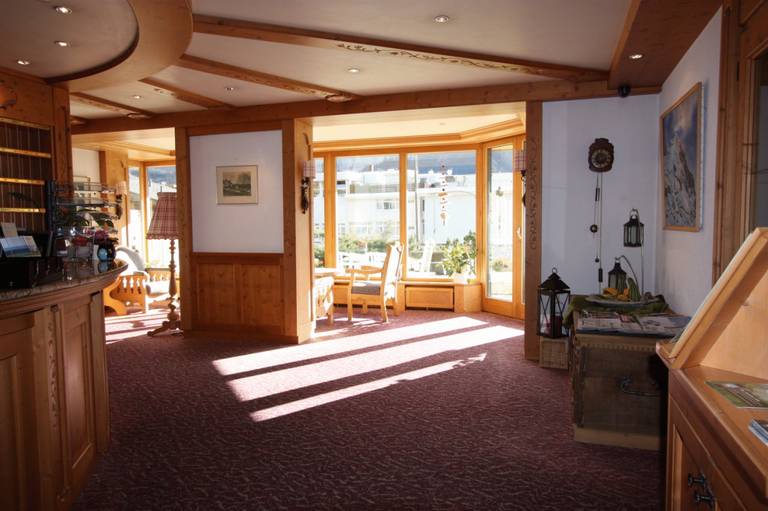 Hotel Restaurant Alpina 