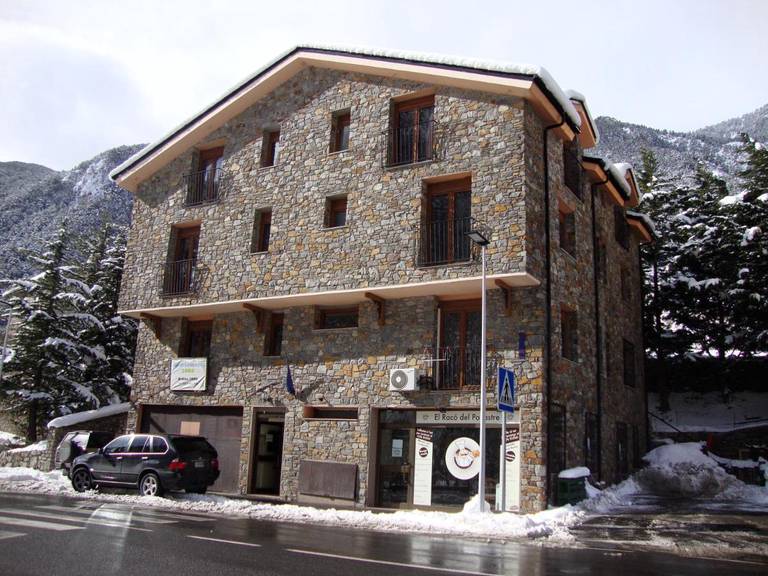 Apartamentos Antic 3000 