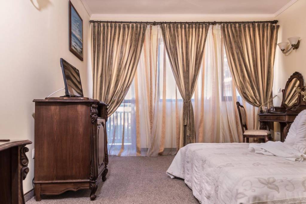 Nessebar Royal Palace 3*