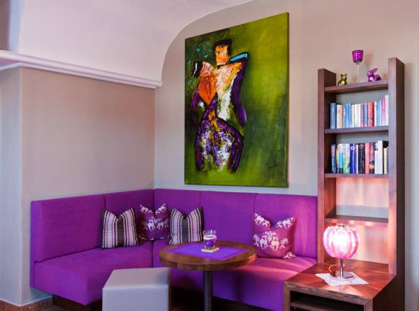 B B Hotel Junior