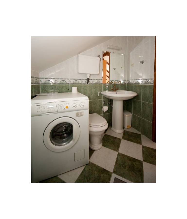 Apartments Peline 21 