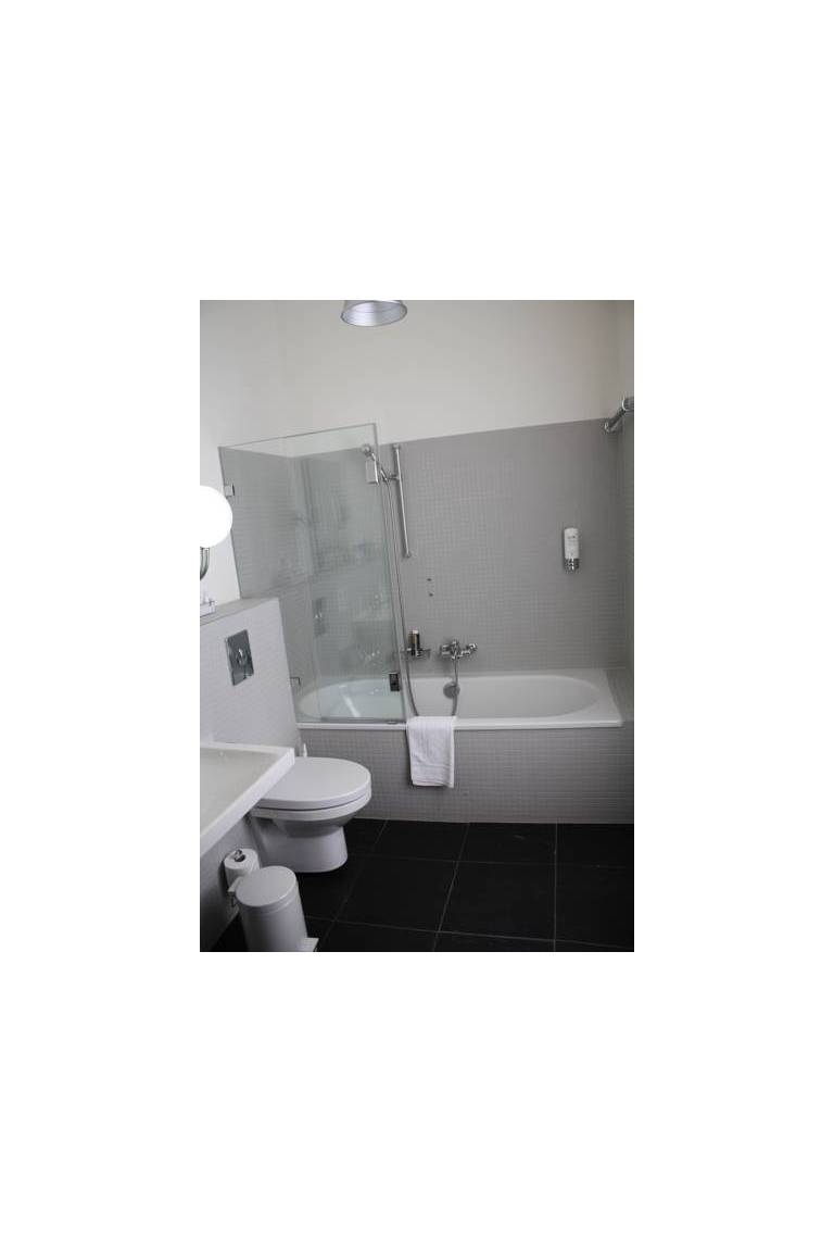 Design Hotel L First 