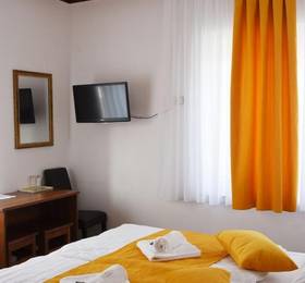 Alo Rooms Vrbinc B&B  в Любляне
