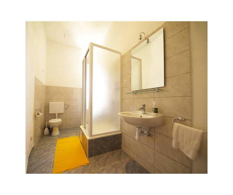 Pro Art Apartments 