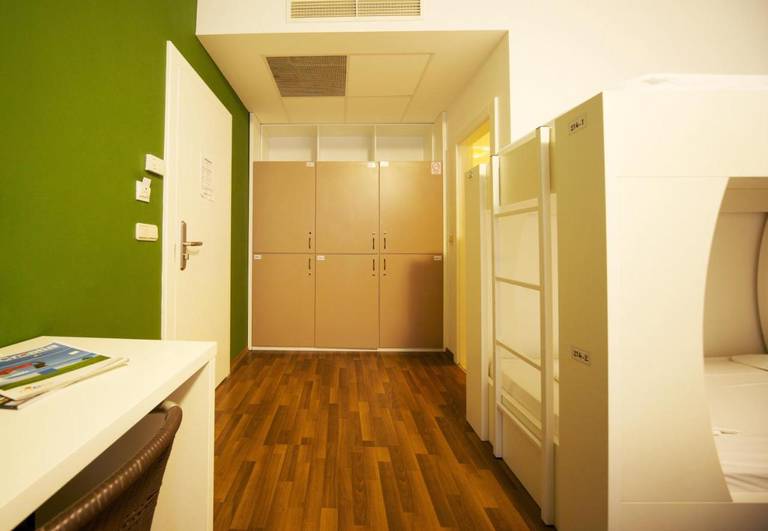 Funk Lounge Hostel 