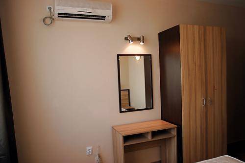 Hostel Varly Briag 