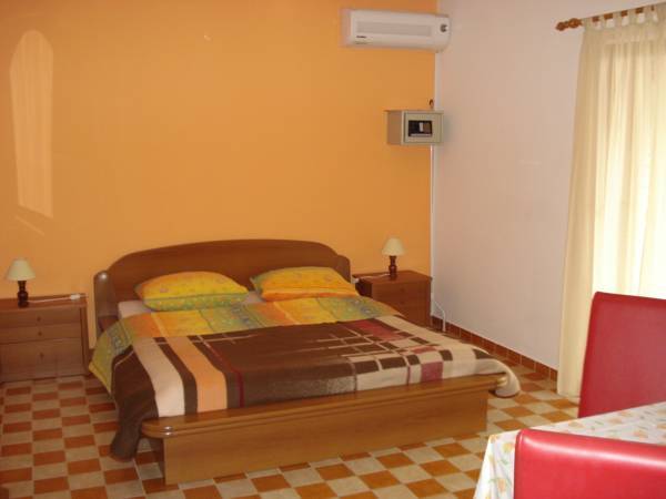 Accommodation Vega 3* Хорватия, Ровинь