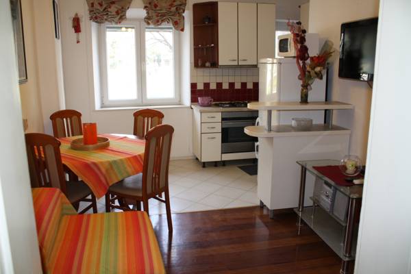 Apartments Goldina 