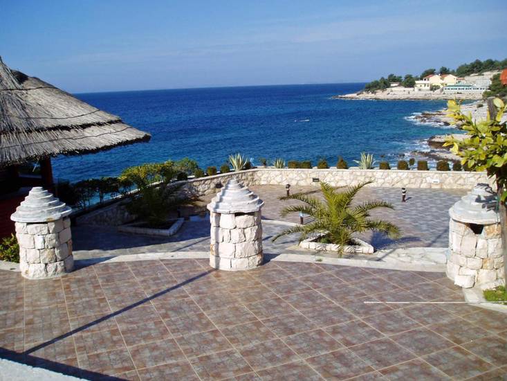 Apartments Martina  3* Хорватия, Примоштен