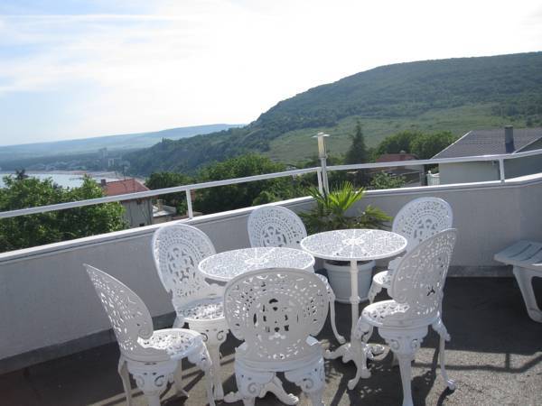 Jotina Guest House  2* Болгария, Албена