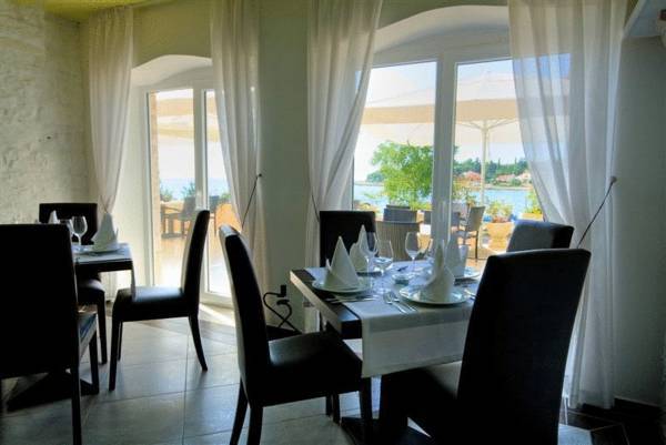 Hotel Zlatna Vala 3* Хорватия, Умаг