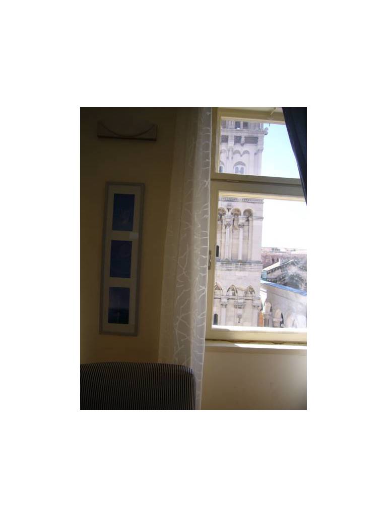 Old Square Hostel 