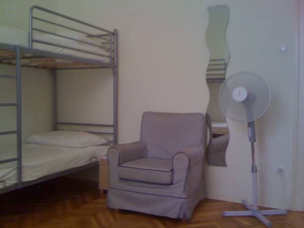 Old Square Hostel 