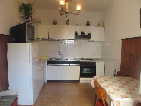 Apartments Ljuban