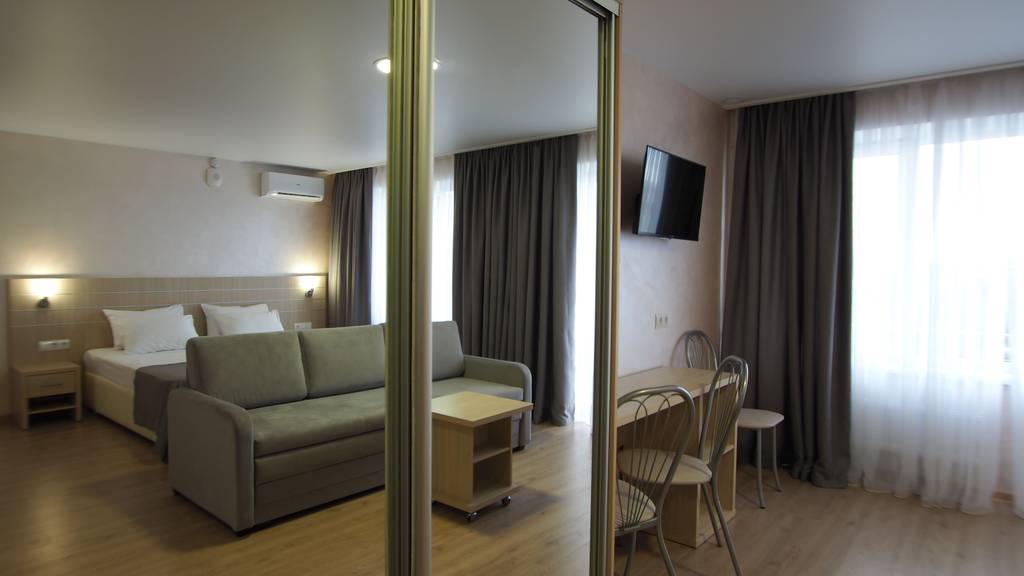 Ток Евпатория 3*