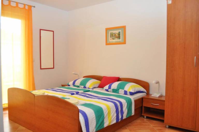 Apartments Ivica 