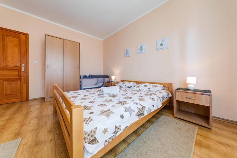Apartments Pelle 
