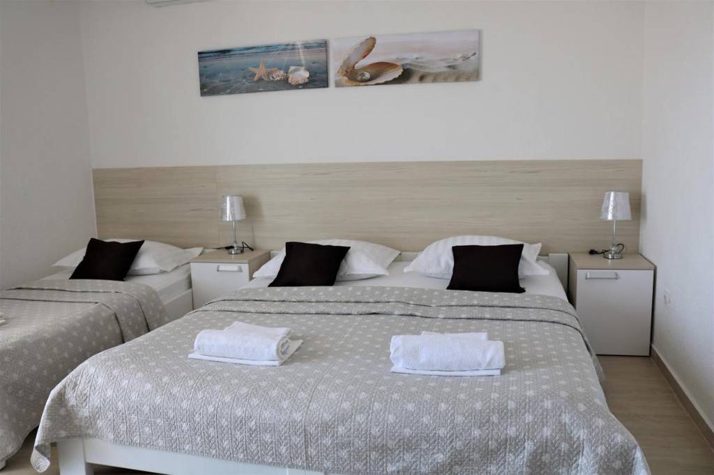 Apartments Irma  3*