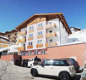 Hotel Laaxerhof в Обертауэрне