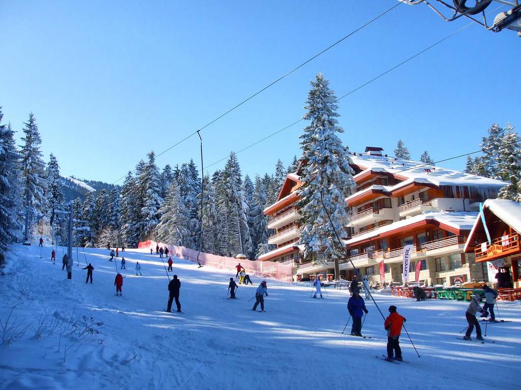 Club Hotel Yanakiev 4*