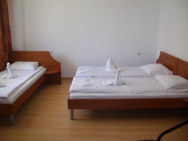Marianas Hotel 