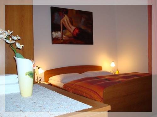 Guesthouse S L