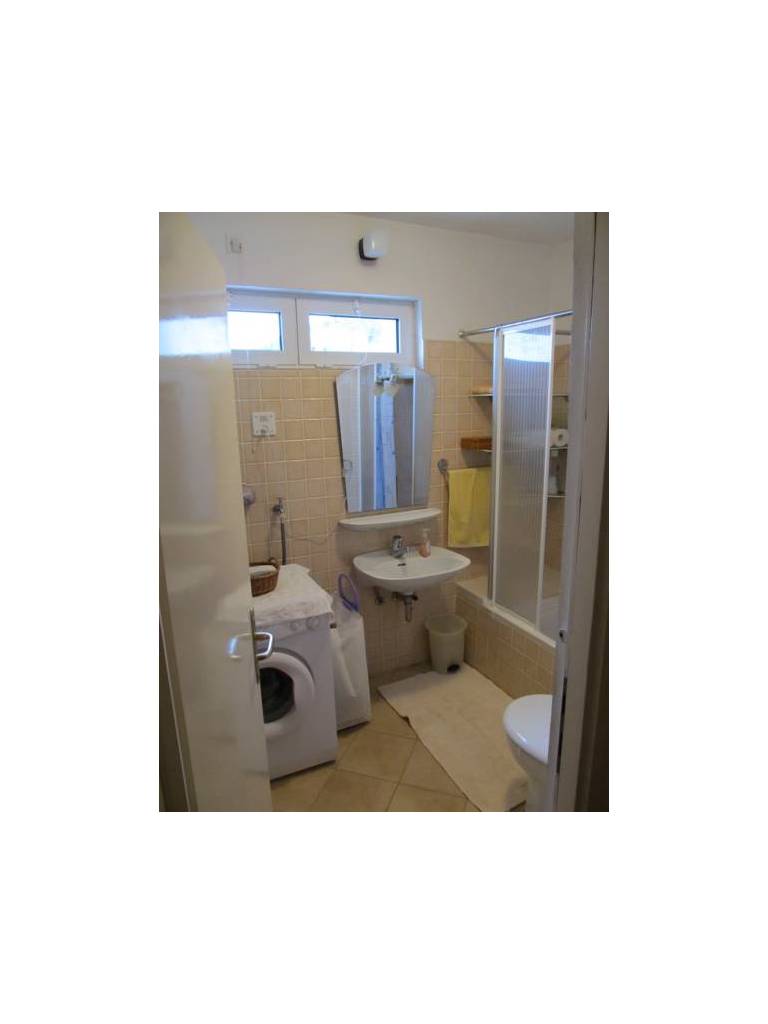 Sinistaj Rooms 