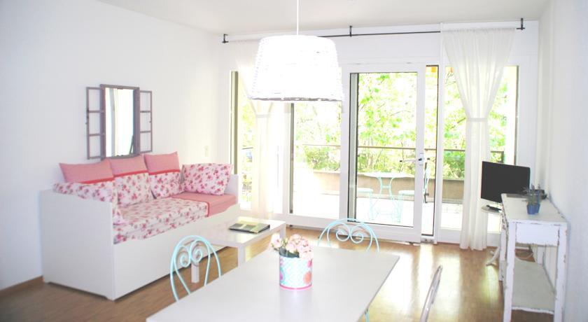 Maraini Resort  3*