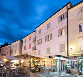 Hotel Tartini  в Пиране