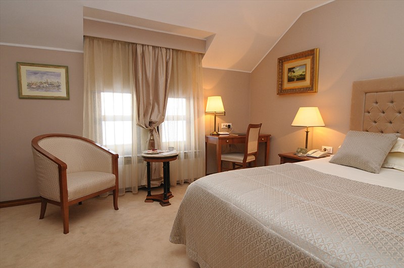 Hotel Zlatnik 4*