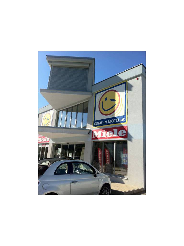 Come-In Motel 