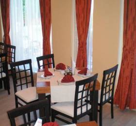Hotel Sunday  в Китене