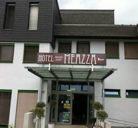 Hotel Meazza  в Граце