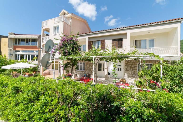 Villa Elena
