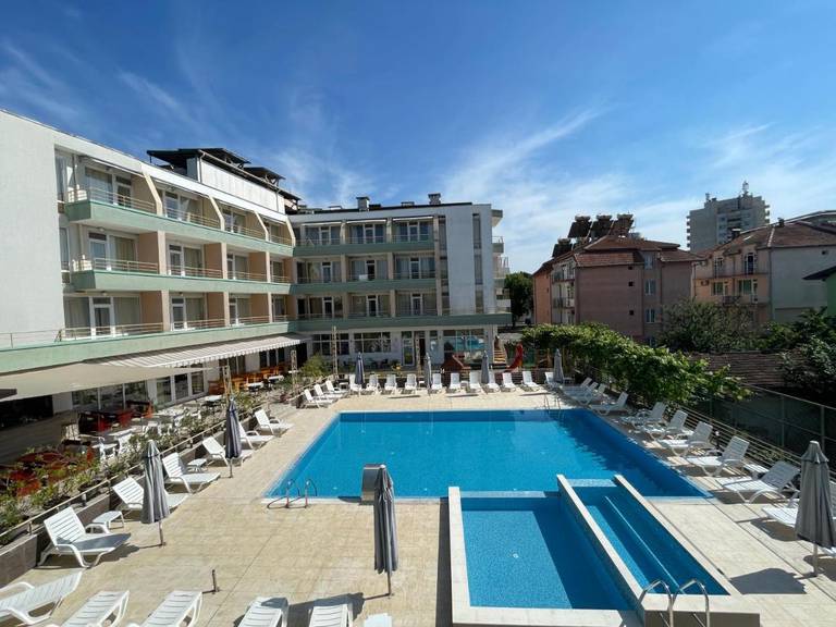Onyx Hotel