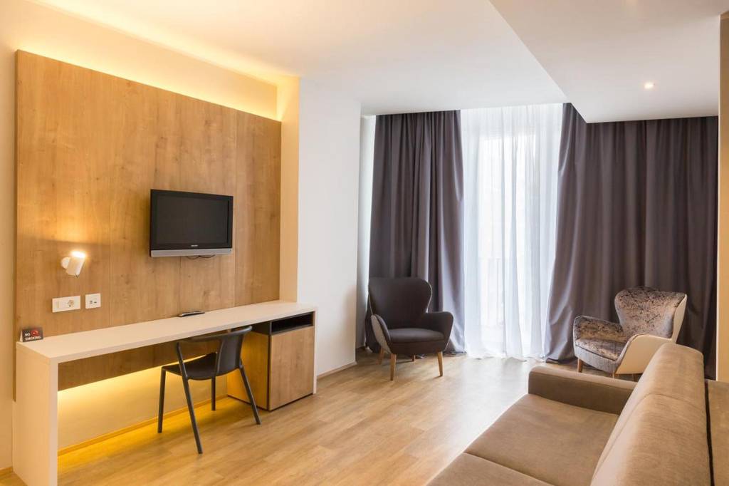 M Hotel 3*