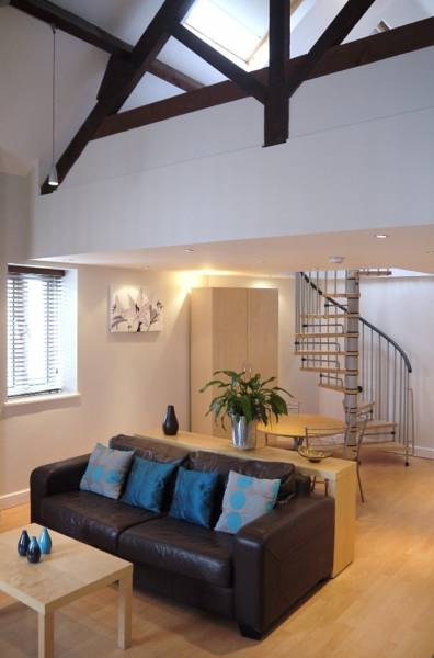 City Quarters at Shaftesbury House Serviced Apartments 