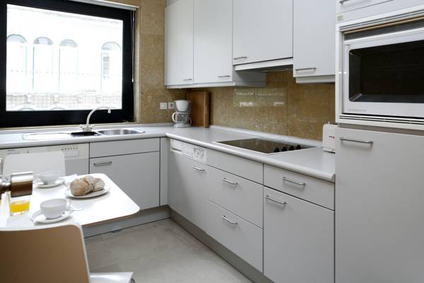 Lisbon Serviced Apartments - Marques De Pombal  Португалия, Лиссабон
