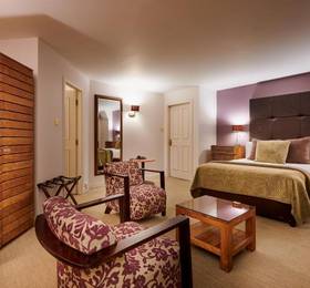 Stirling Management Hotel & Conference Centre  в Стерлинге
