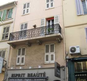 Karolina Properties - Appartement le Riouffe  в Каннах
