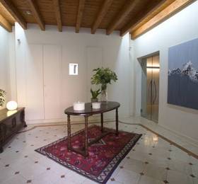 Residence Appartahotel Vicolo della Stazione  в Брешиа